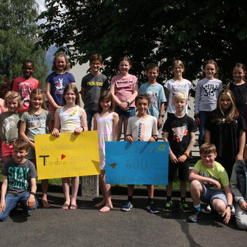 Viertklässler des katholischen Pfarramts Gams unterstützen Wunderlampe