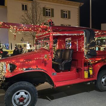 Weihnachtsparade Bubendorf: ein festlicher Umzug zu Gunsten der Wunderlampe