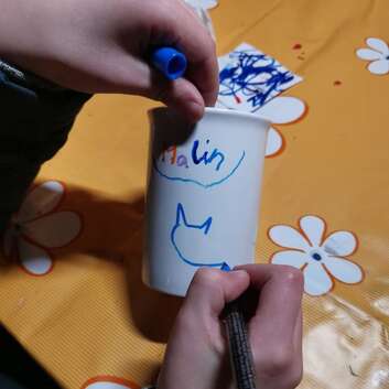 Schule Alpen in Wallisellen macht Wunderlampe Wunschkinder glücklich