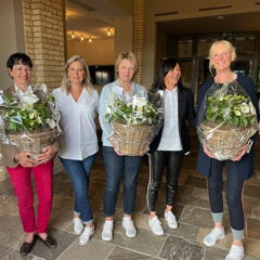 Golferinnen sammeln für die Wunderlampe