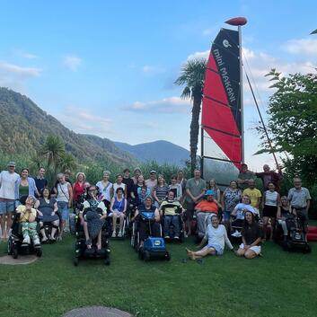 Stiftung Wunderlampe trägt zu schönen Ferienerlebnissen muskelkranker Menschen bei