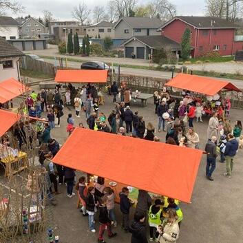 Frühlingsmarkt der Primarschule Oberhofen-Lengwil zu Gunsten der Wunderlampe