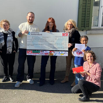Die SFS Group Schweiz AG spendet für die Wunderlampe