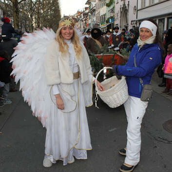 E568_Stiftung Wunderlampe _Christkind Weihnachtsmarkt