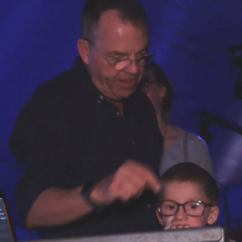 E590 Stiftung Wunderlampe_Tele Top-Beitrag Ron im Zirkus