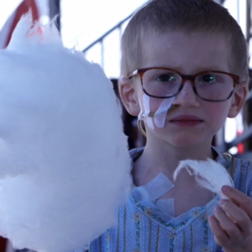 E590 Stiftung Wunderlampe_Tele Top-Beitrag Ron im Zirkus