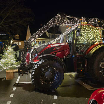 E635 Stiftung Wunderlampe_Weihnachtsparade Bubendorf_1