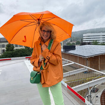 Wunderlampe Geschäftsführerin Karin Haug-Bleuler zu Besuch im neuen Kinderspital