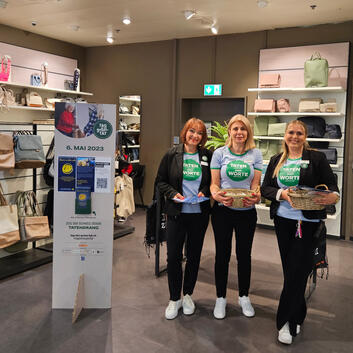 Coop City setzt sich am «Tag der guten Tat» für die Wunderlampe ein