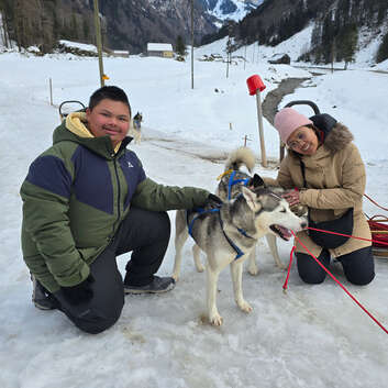 3415 Stiftung Wunderlampe_Husky Lodge in Muotathal_3