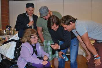 0833 Stiftung Wunderlampe_77 Bombay Street_1