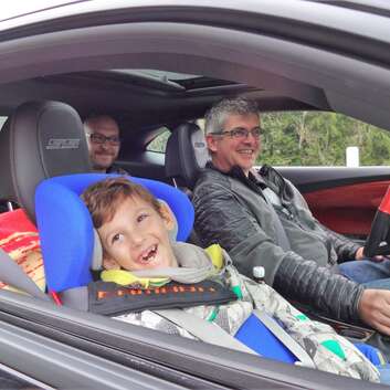 1428 Stiftung Wunderlampe_Lyan_Rennauto_1