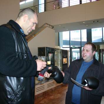 203 Stiftung Wunderlampe_Boxmeister_Walujew_2