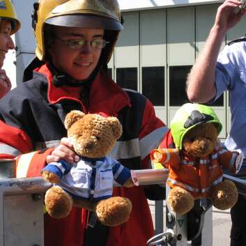 231 Stiftung Wunderlampe_Flughafen-Feuerwehr_1