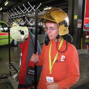 231 Stiftung Wunderlampe_Flughafen-Feuerwehr_2