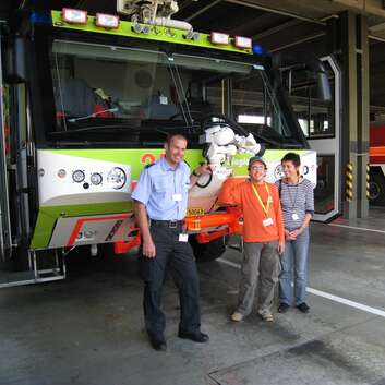 231 Stiftung Wunderlampe_Flughafen-Feuerwehr_3