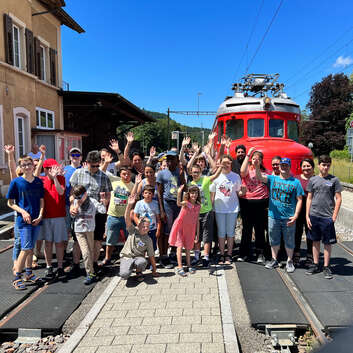 2730 Stiftung Wunderlampe_Roter Doppelpfeil_Churchill_3