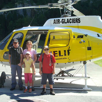 368 Stiftung Wunderlampe_Heli_Glecksteinhuette_2